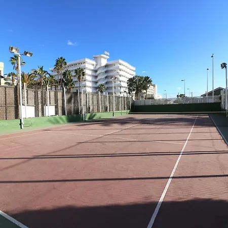 - Piscina Climatizada - Playa Del Ingles Maspalomas (Gran Canaria)